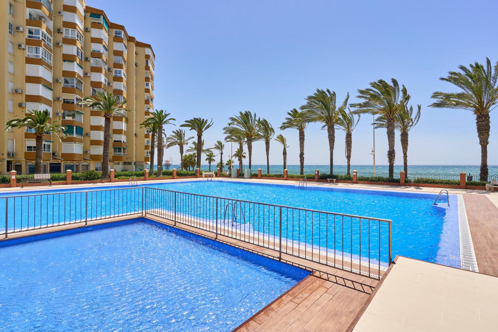 Apartamento Primera Linea Playa Algarrobo Costa Buitenkant foto