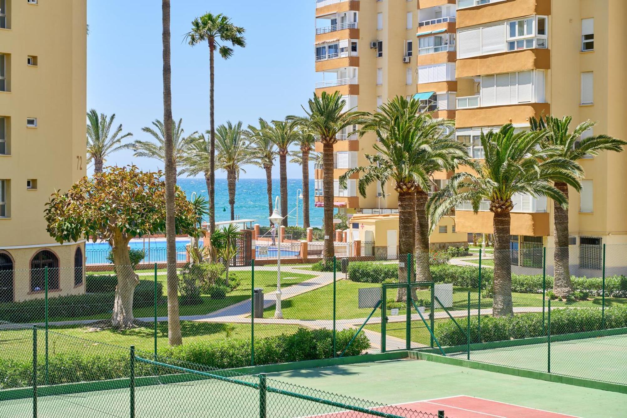 Apartamento Primera Linea Playa Algarrobo Costa Buitenkant foto