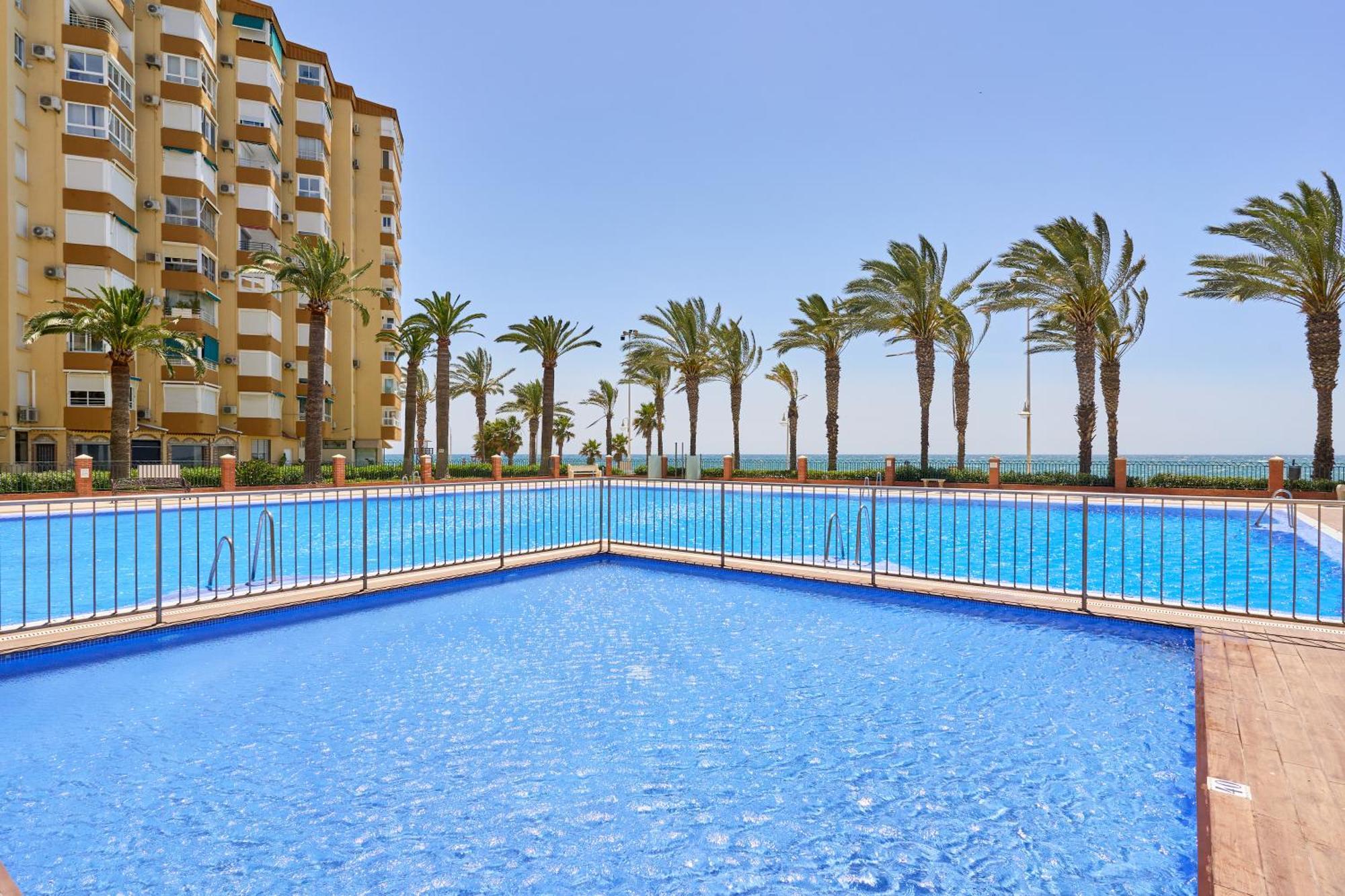 Apartamento Primera Linea Playa Algarrobo Costa Buitenkant foto